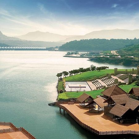 แอมบี แวลเลย์ ซิตี้ Hotel โลนาวาลา ภายนอก รูปภาพ The resort