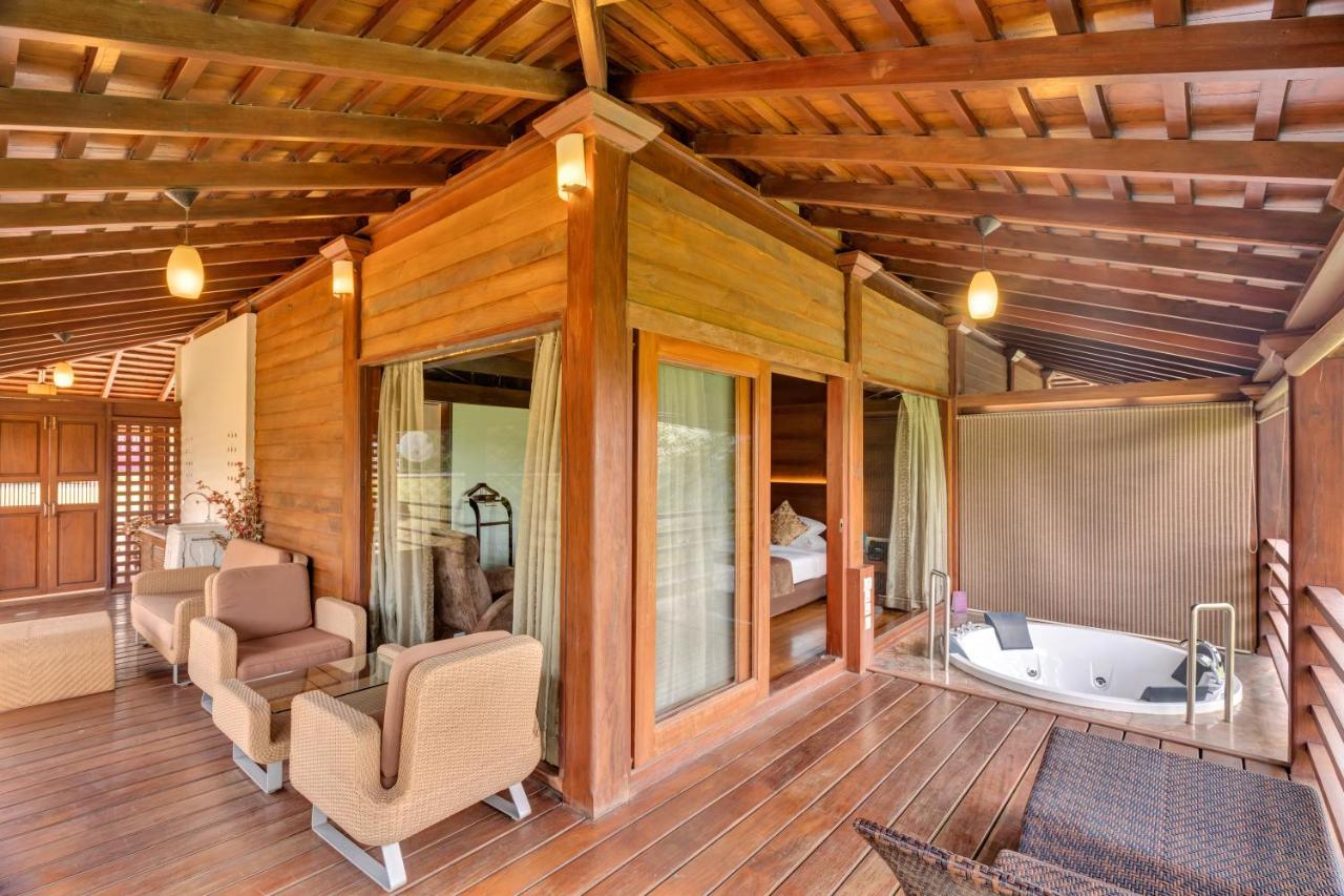 แอมบี แวลเลย์ ซิตี้ Hotel โลนาวาลา ภายนอก รูปภาพ A suite at the resort