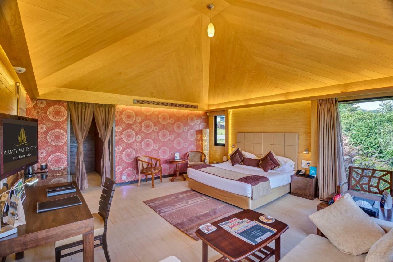 แอมบี แวลเลย์ ซิตี้ Hotel โลนาวาลา ภายนอก รูปภาพ Suite at the resort